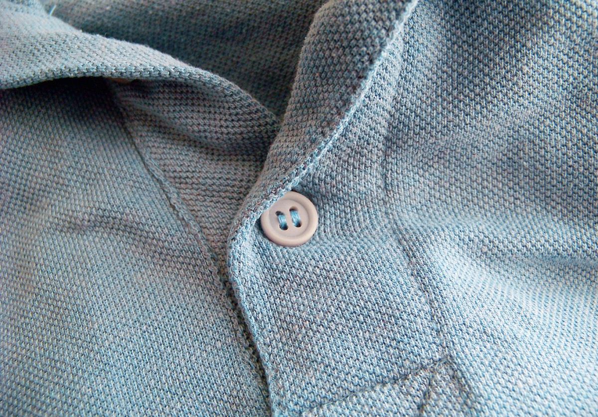 Knitting_Gestrick_Polo_Shirt_Konpf_shutterstock_20356012