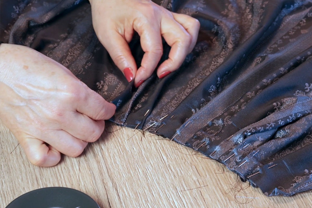 schmetz_do-it_dirndlschuerze_step_by_step_02