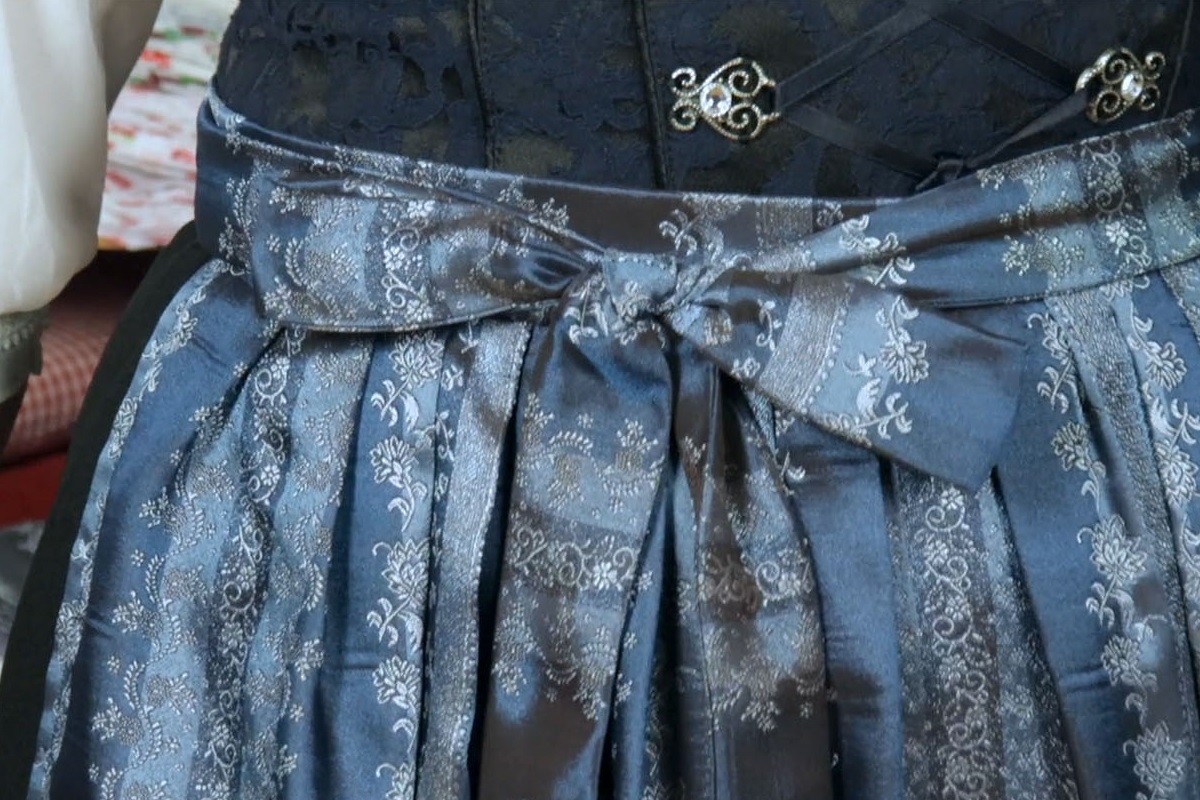 schmetz_do-it_dirndlschuerze_step_by_step_07